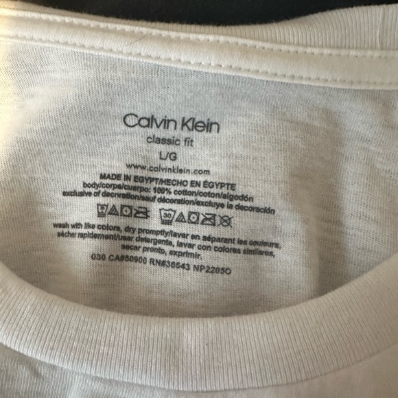 Men’s Calvin Klein Classic Shirt - Picture 3 of 3